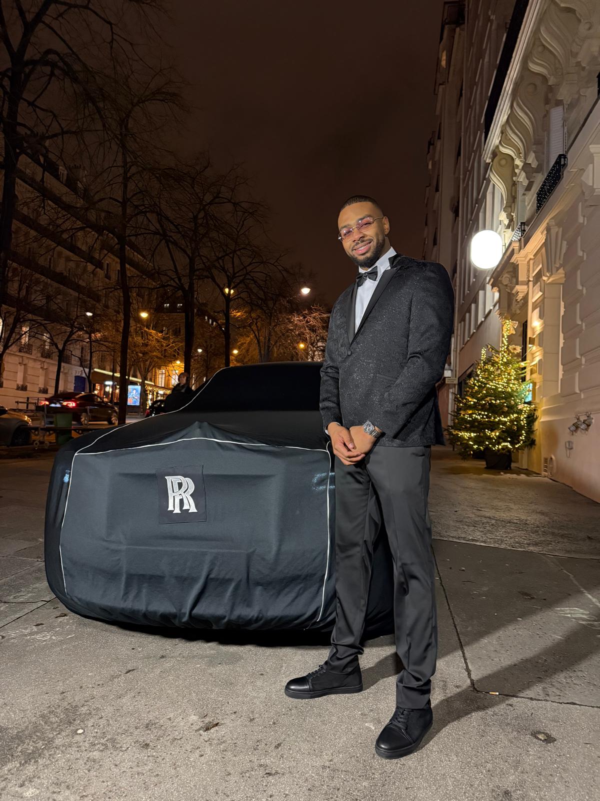 Marvin avec une voiture